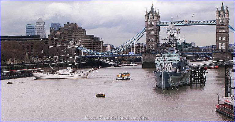 London034.JPG