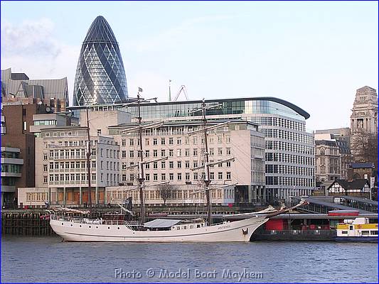 London037.JPG
